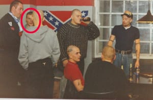 Jan Holthe, innringet, på et treff i Stockholm i 1991, hvor han gikk god for en antirasist som infiltrerte bevegelsen.